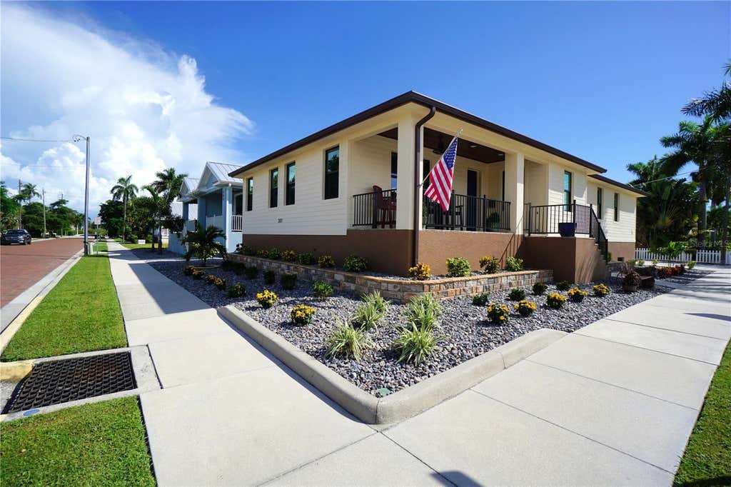 Photo of 301 Goldstein Street, Punta Gorda, FL 33950 (MLS # C7529965)