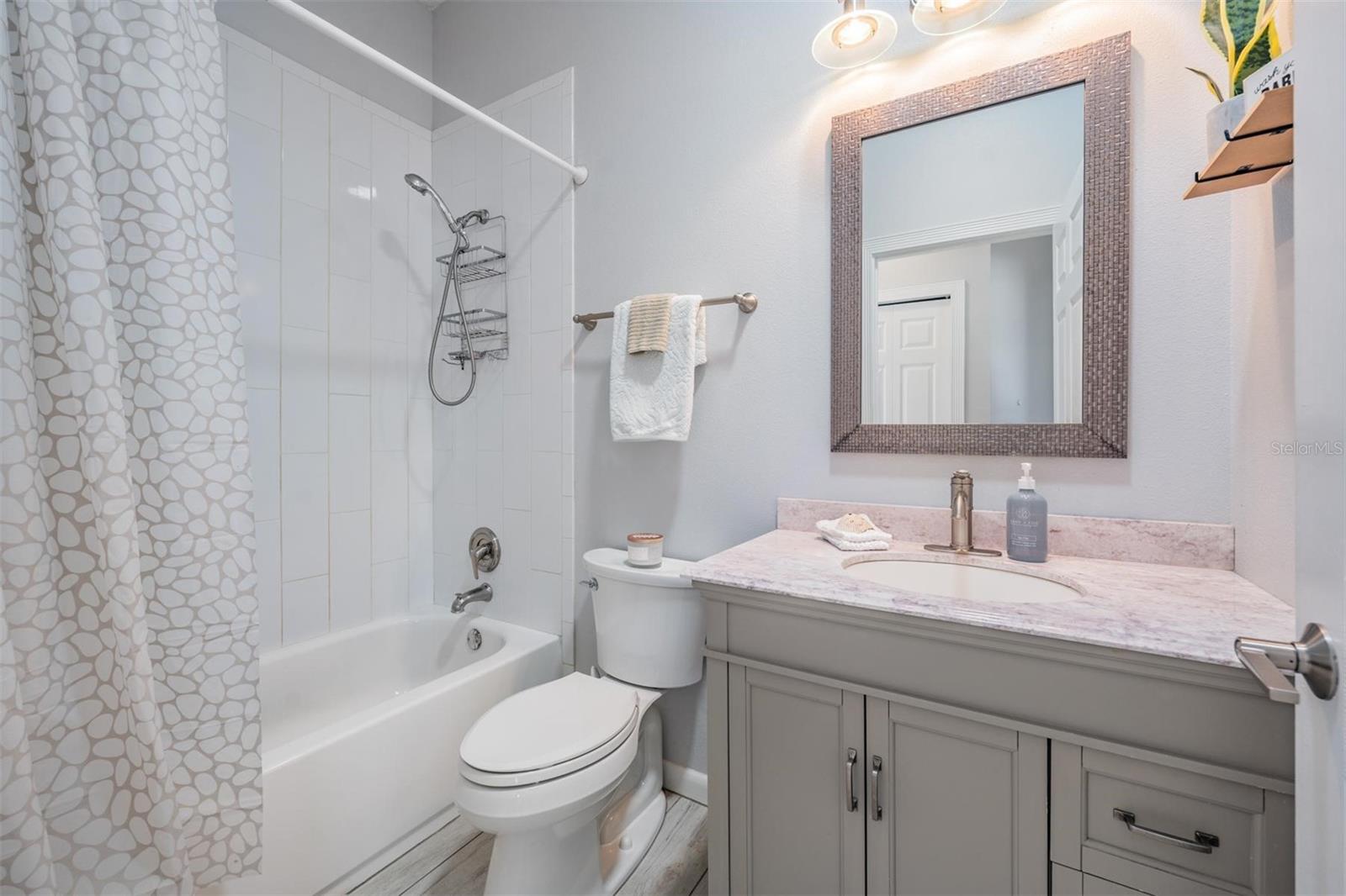 INDIAN OAKS - Residential