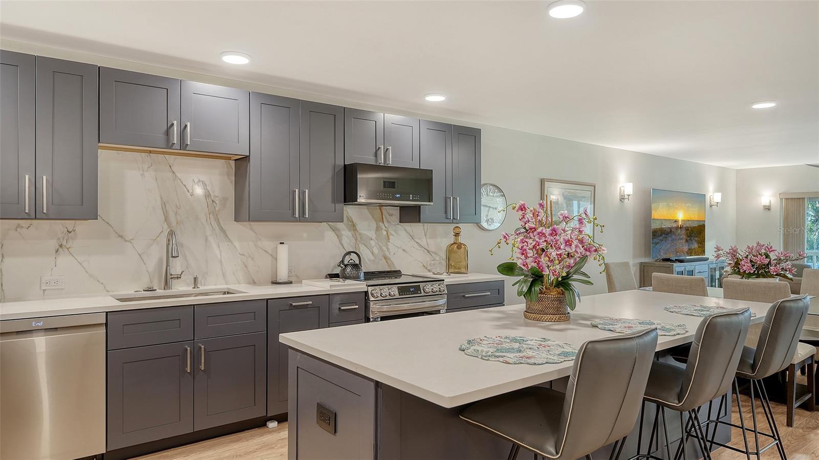 THE SHORE - Residential Lease