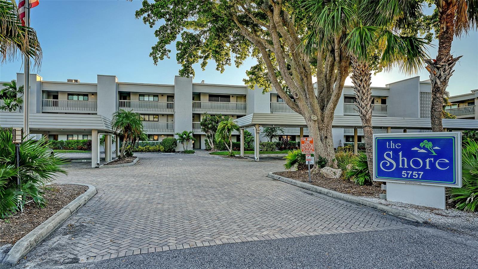 5757 GULF OF MEXICO DRIVE 204