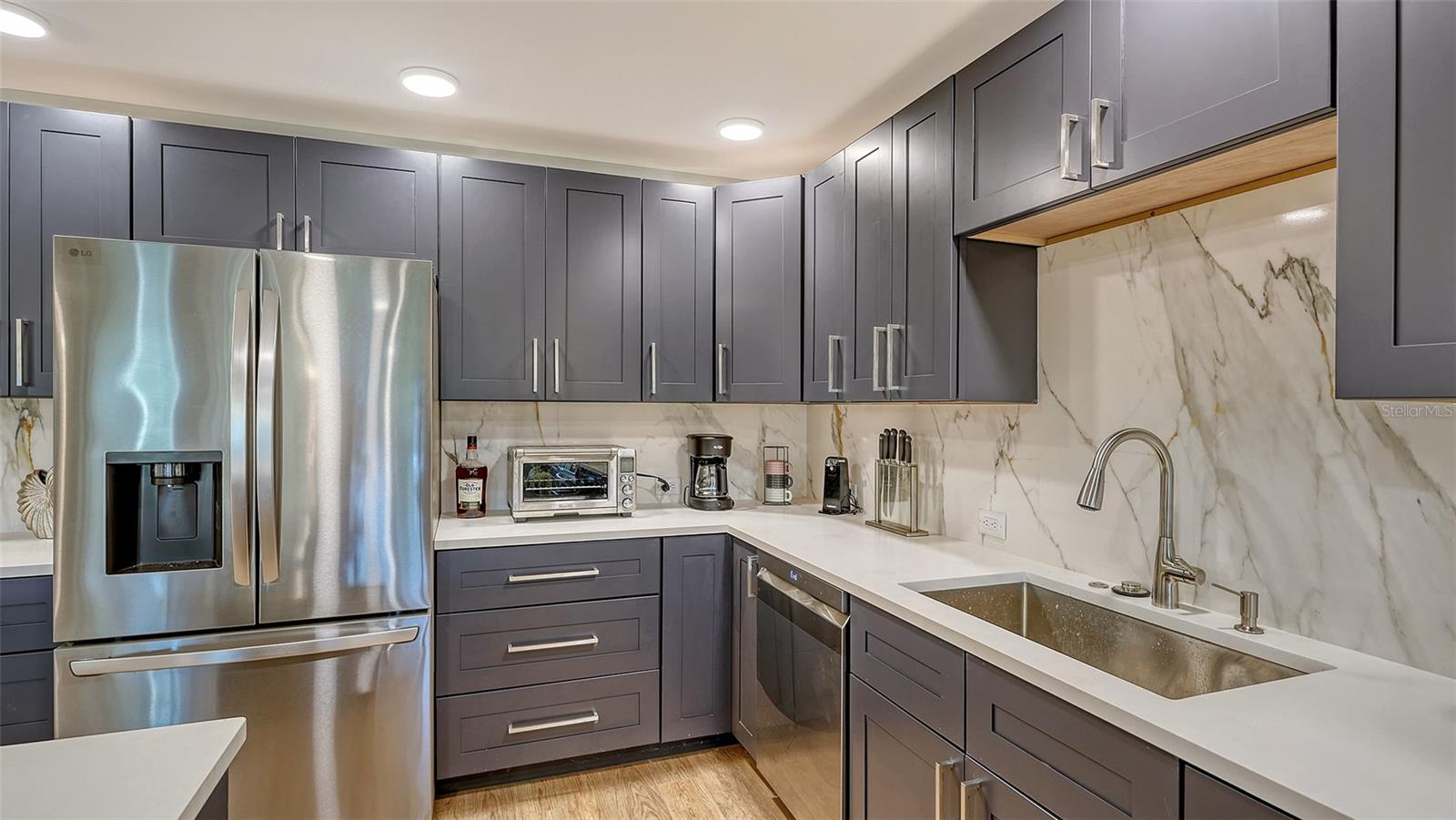 THE SHORE - Residential Lease