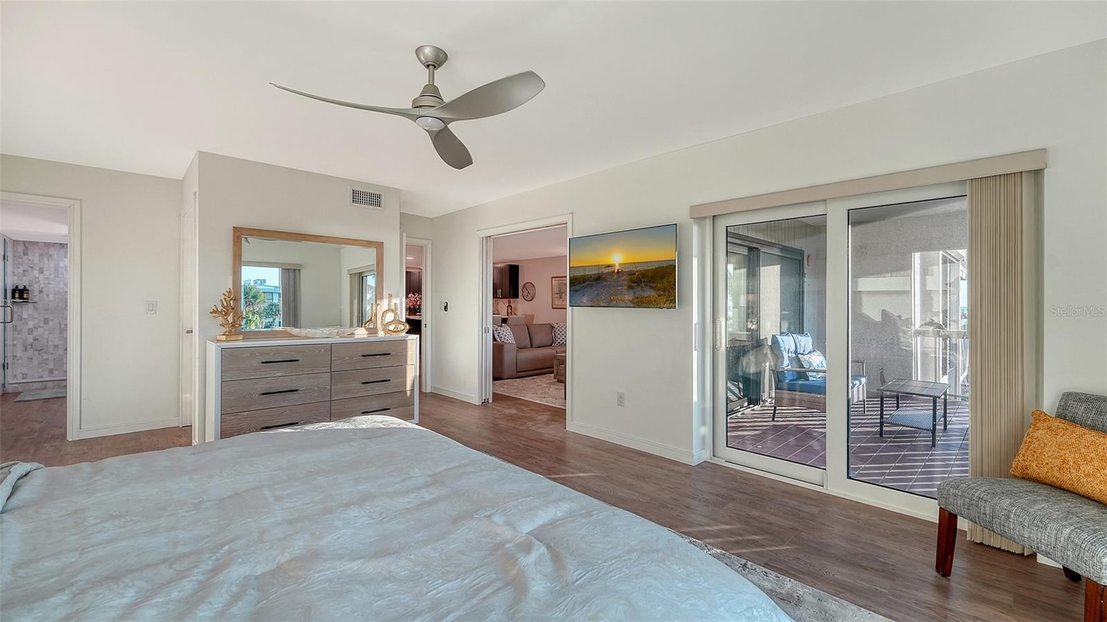 THE SHORE - Residential Lease