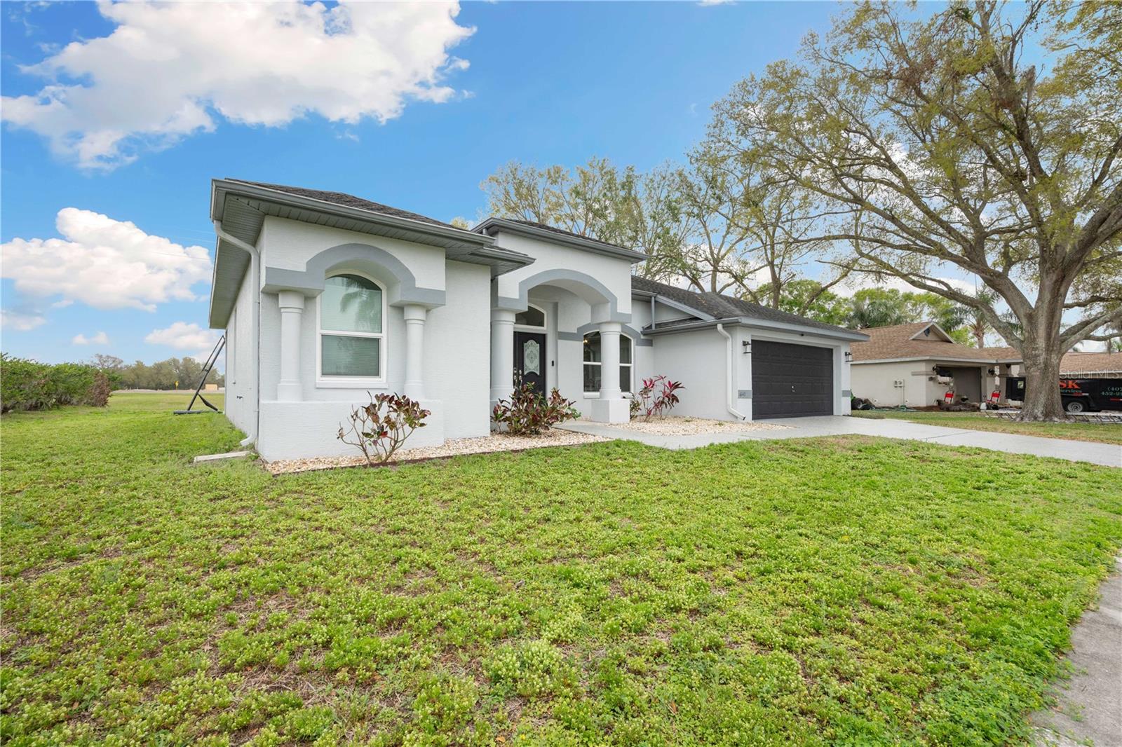 6140 SILVER OAKS DRIVE