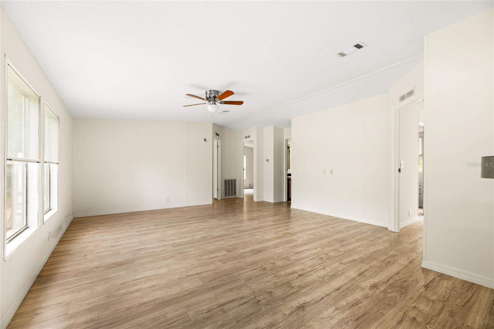 DAYTONA NORTH - Residential