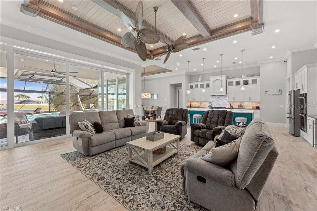921 W CAPE ESTATES CIRCLE