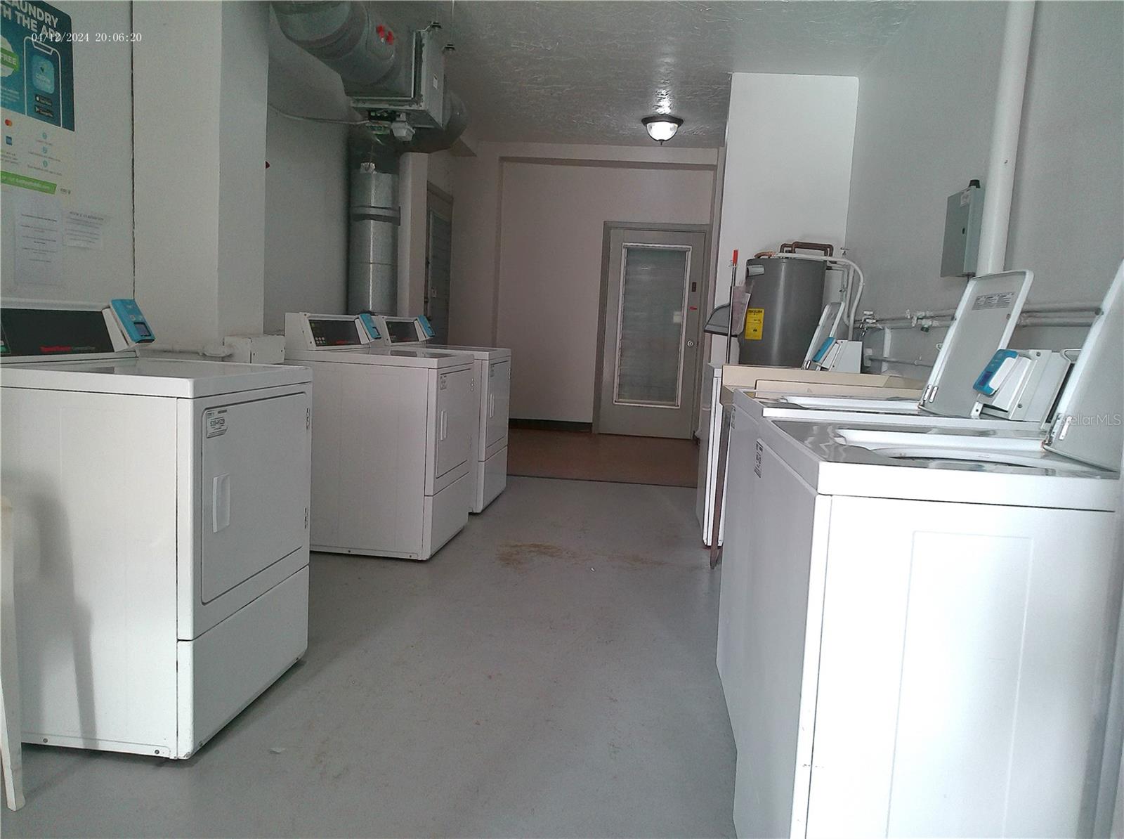 ON TOP OF THE WORLD - Residential