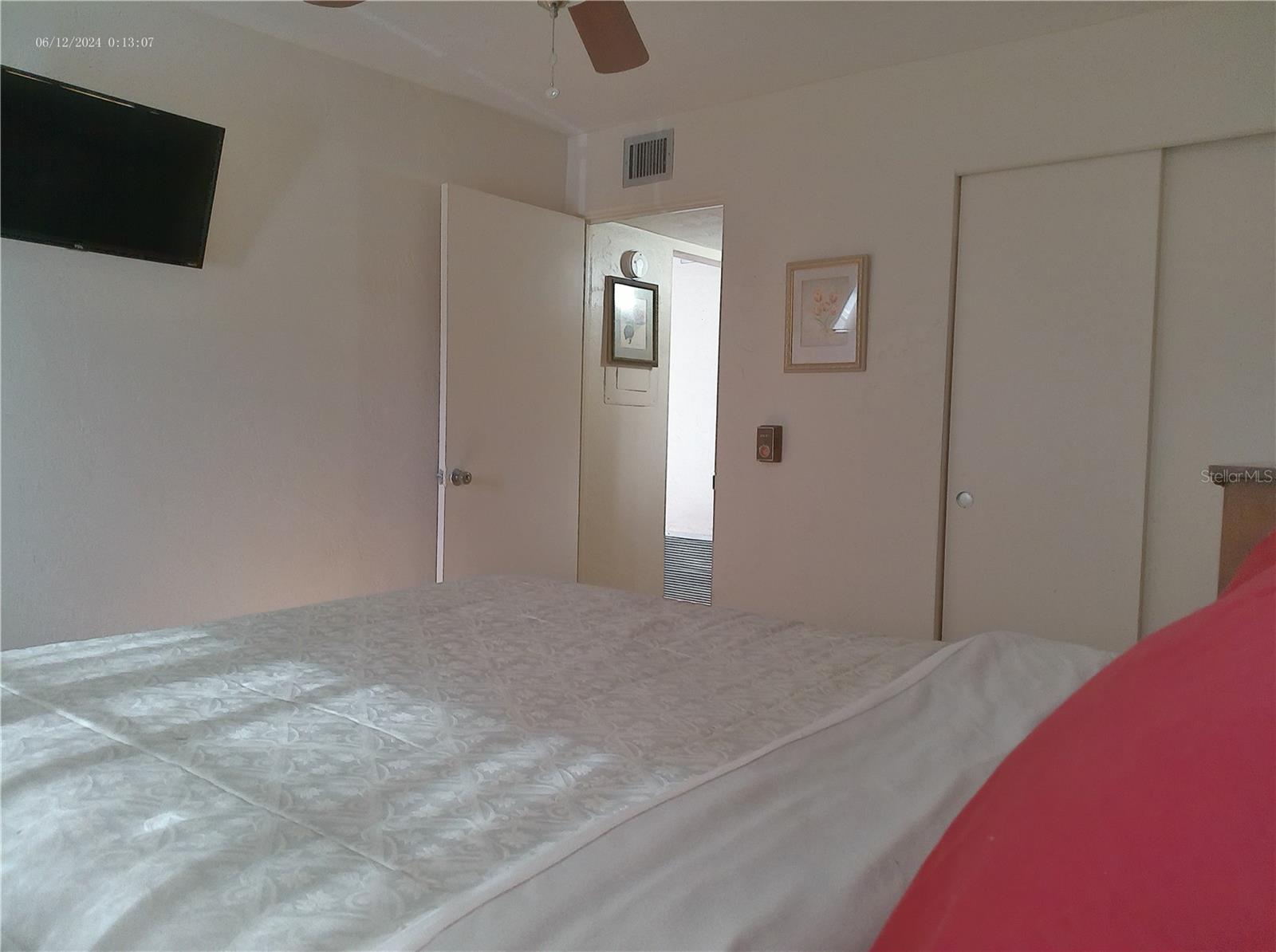 ON TOP OF THE WORLD - Residential