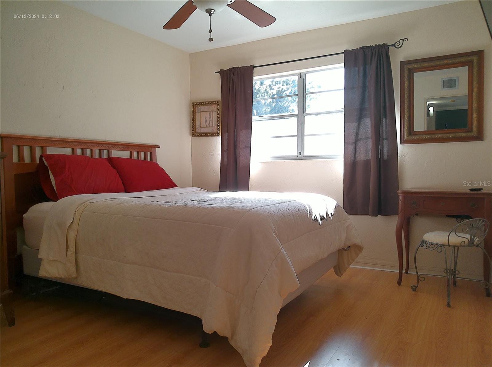 ON TOP OF THE WORLD - Residential