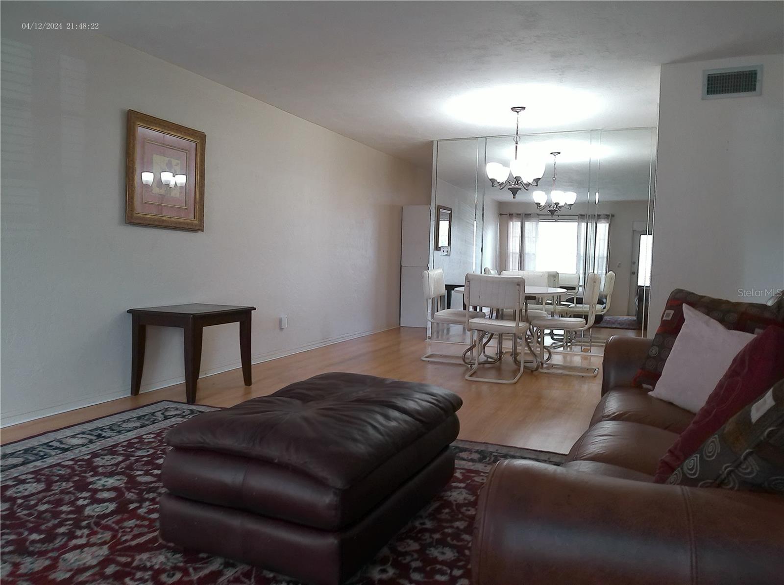 ON TOP OF THE WORLD - Residential