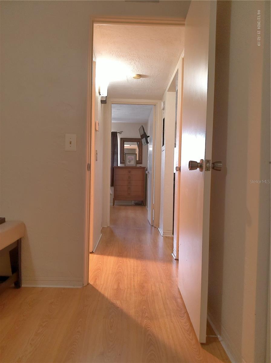 ON TOP OF THE WORLD - Residential