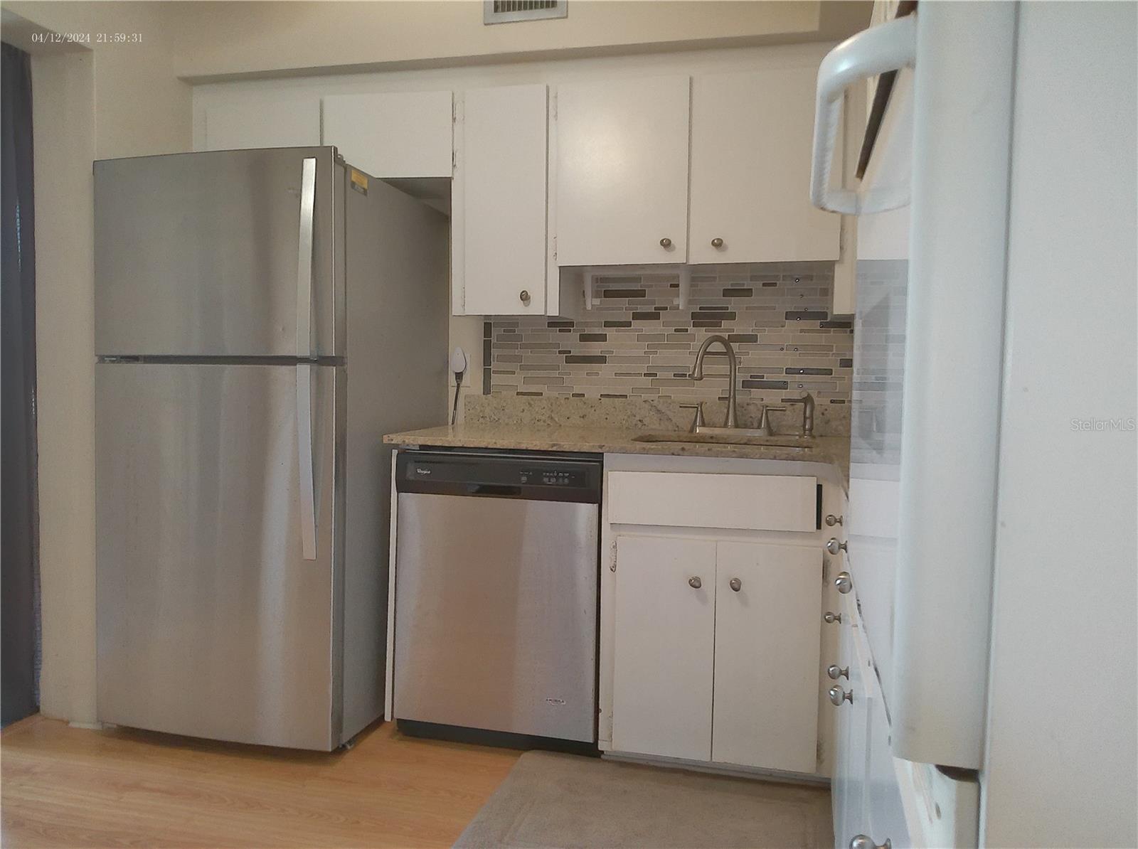 ON TOP OF THE WORLD - Residential