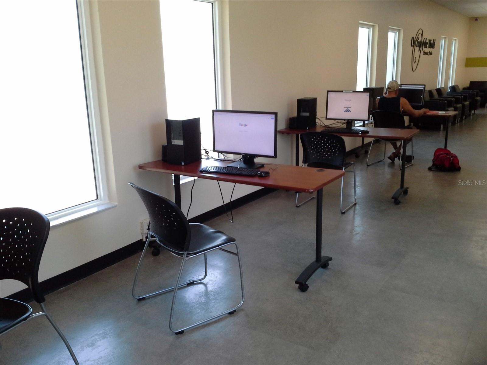 ON TOP OF THE WORLD - Residential