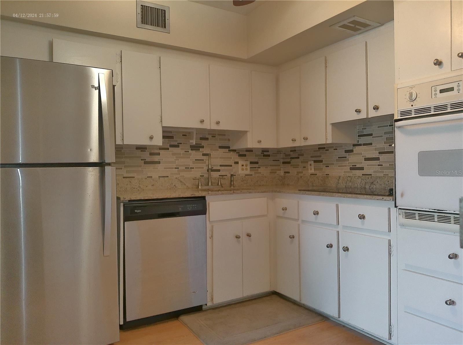 ON TOP OF THE WORLD - Residential