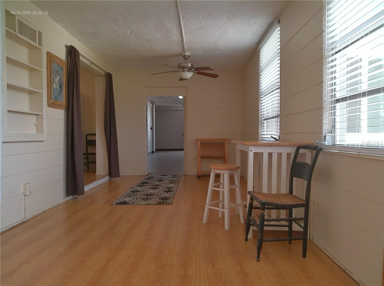 ON TOP OF THE WORLD - Residential