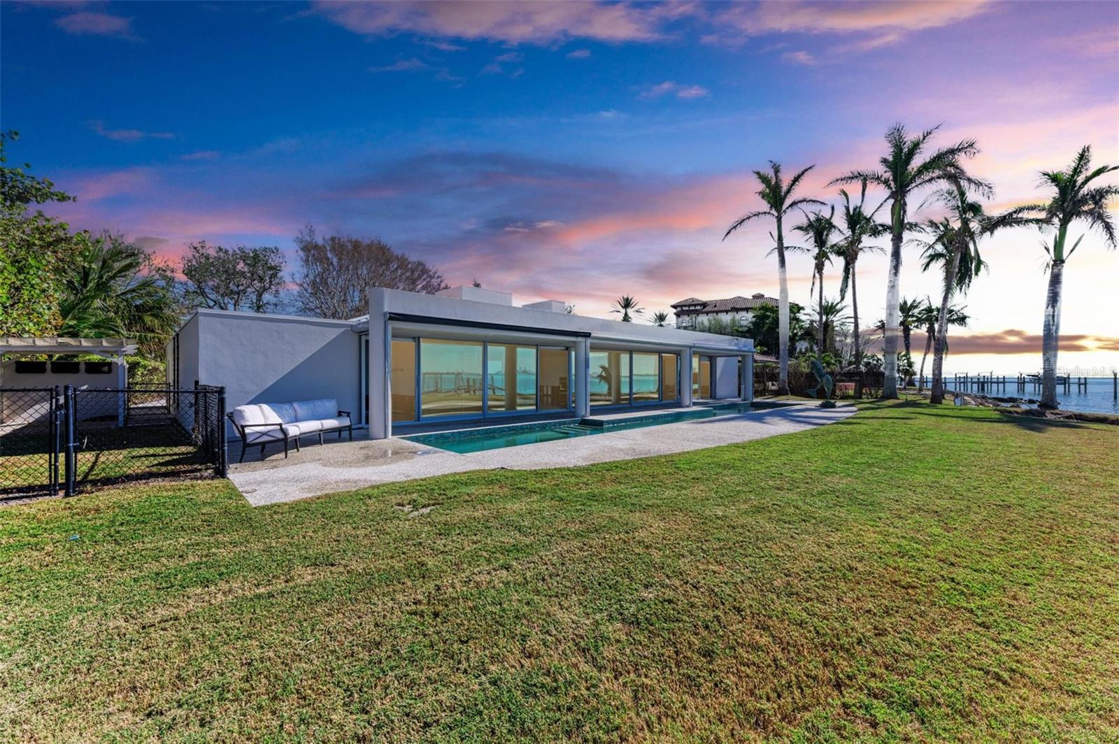 320 S SHORE DRIVE