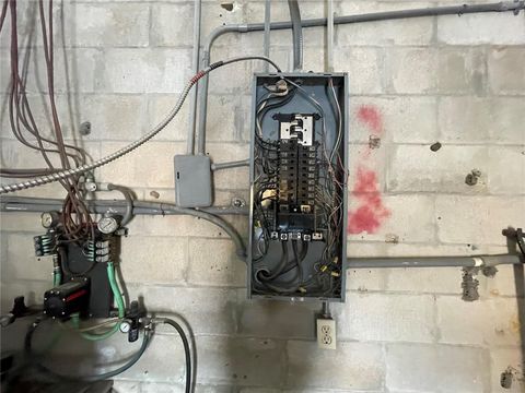 Tiny photo for 770 E Hathaway Avenue, Bronson, FL 32621 (MLS # GC536919)