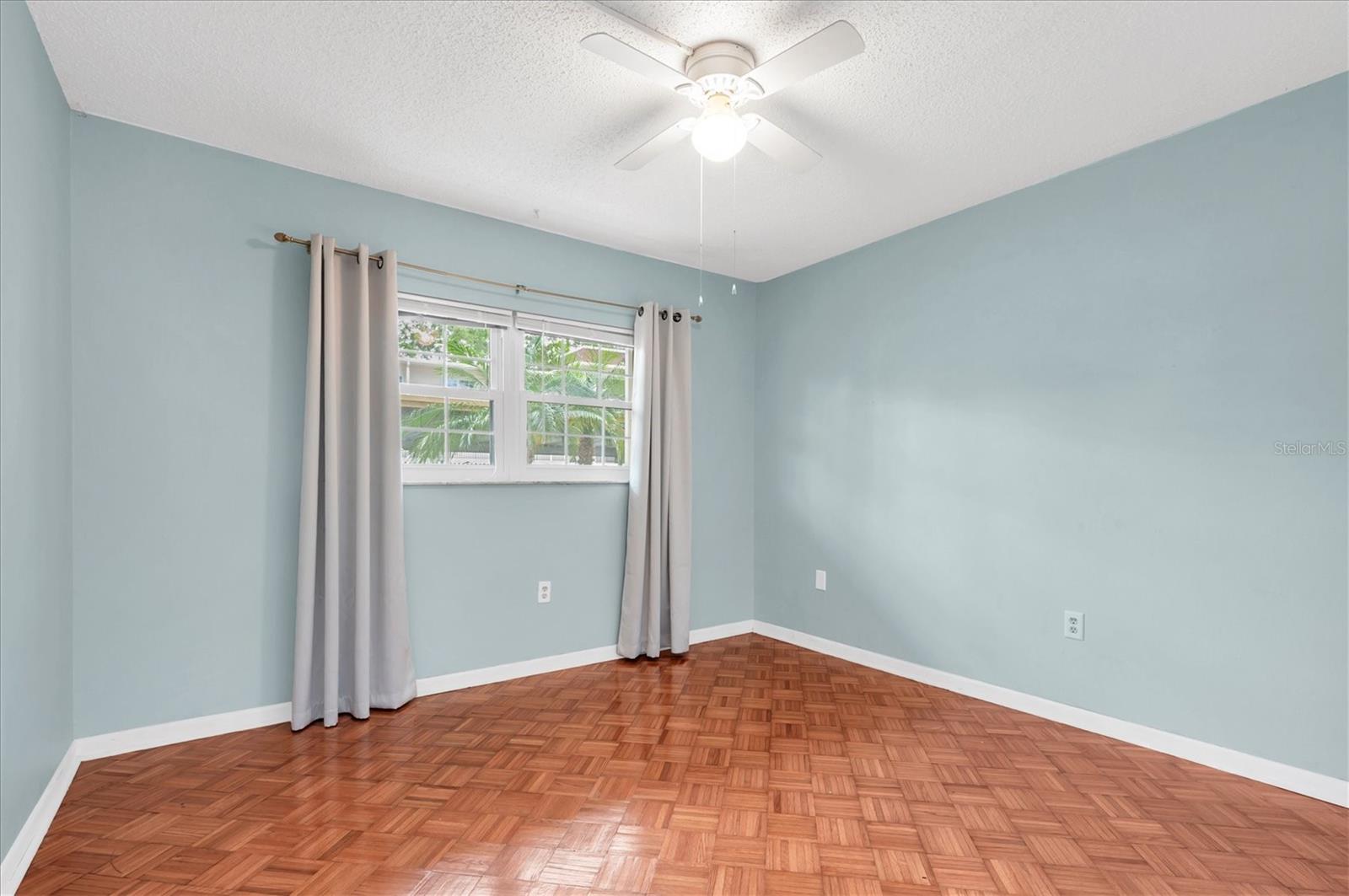 PATRICIAN OAKS - Residential