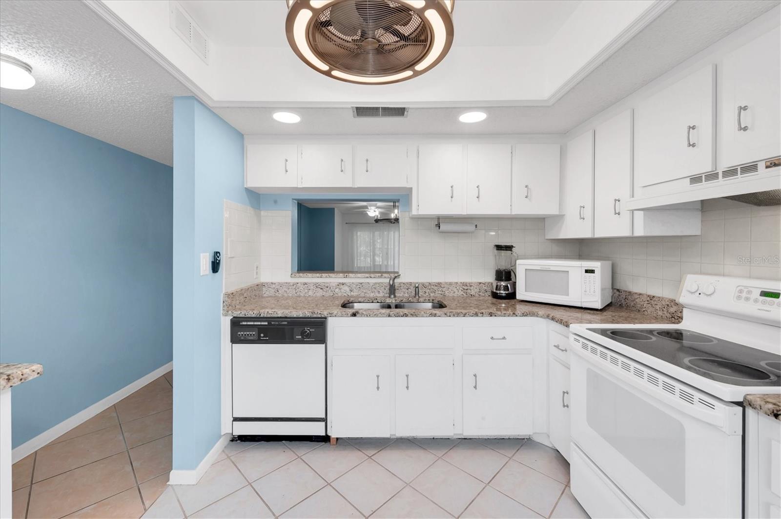 PATRICIAN OAKS - Residential