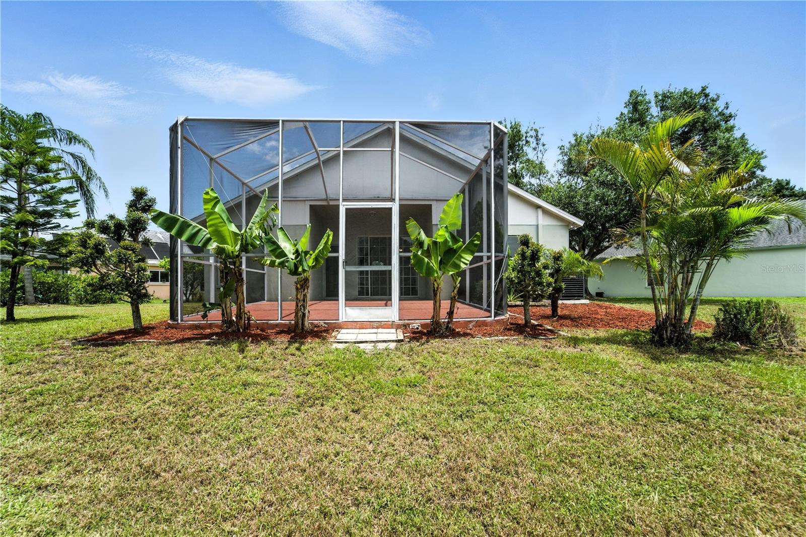 1725 BONDURANT WAY