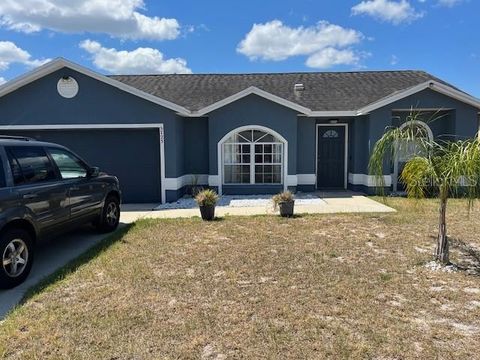 Photo of 3723 Imperial Drive, Winter Haven, FL 33880 (MLS # O6371966)