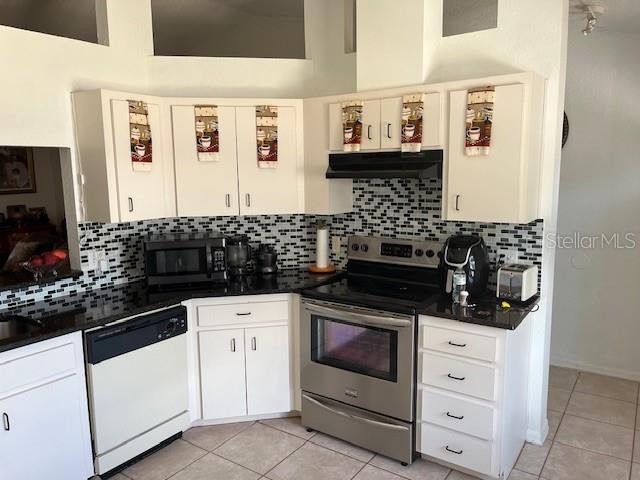 QUEENS COVE - Residential