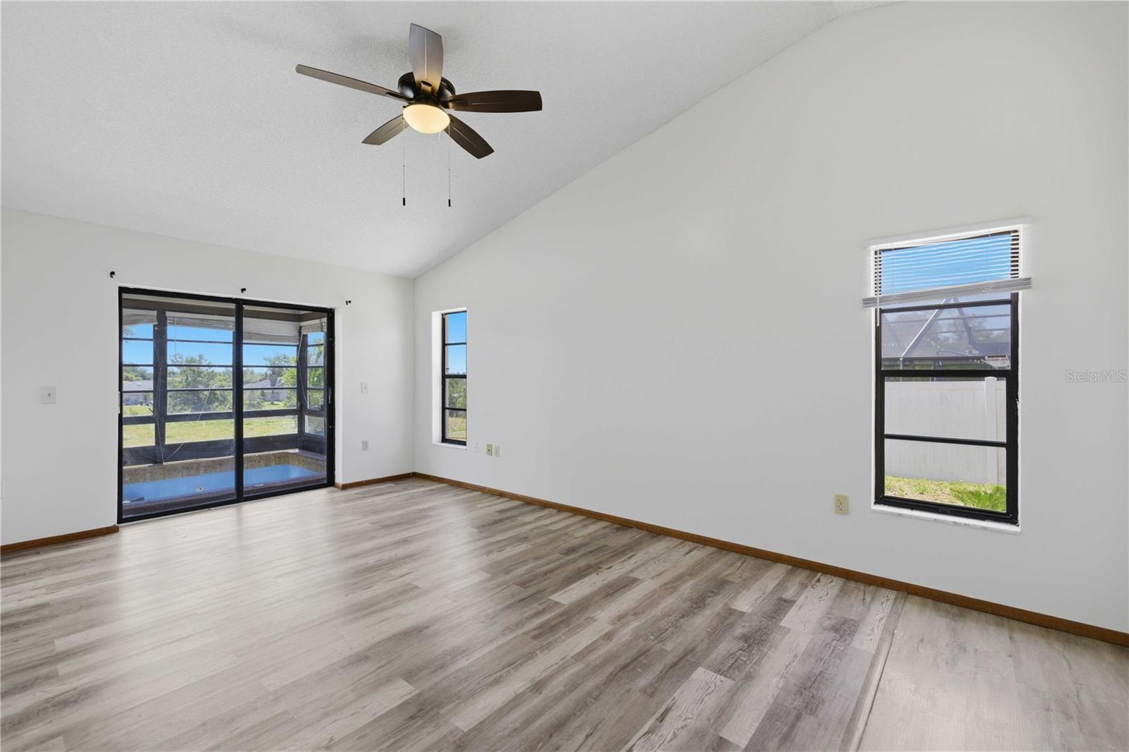 MARION OAKS UN 05 - Residential