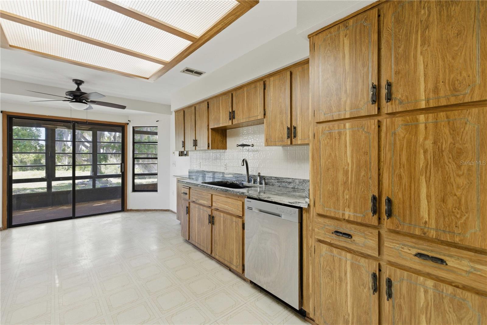 MARION OAKS UN 05 - Residential
