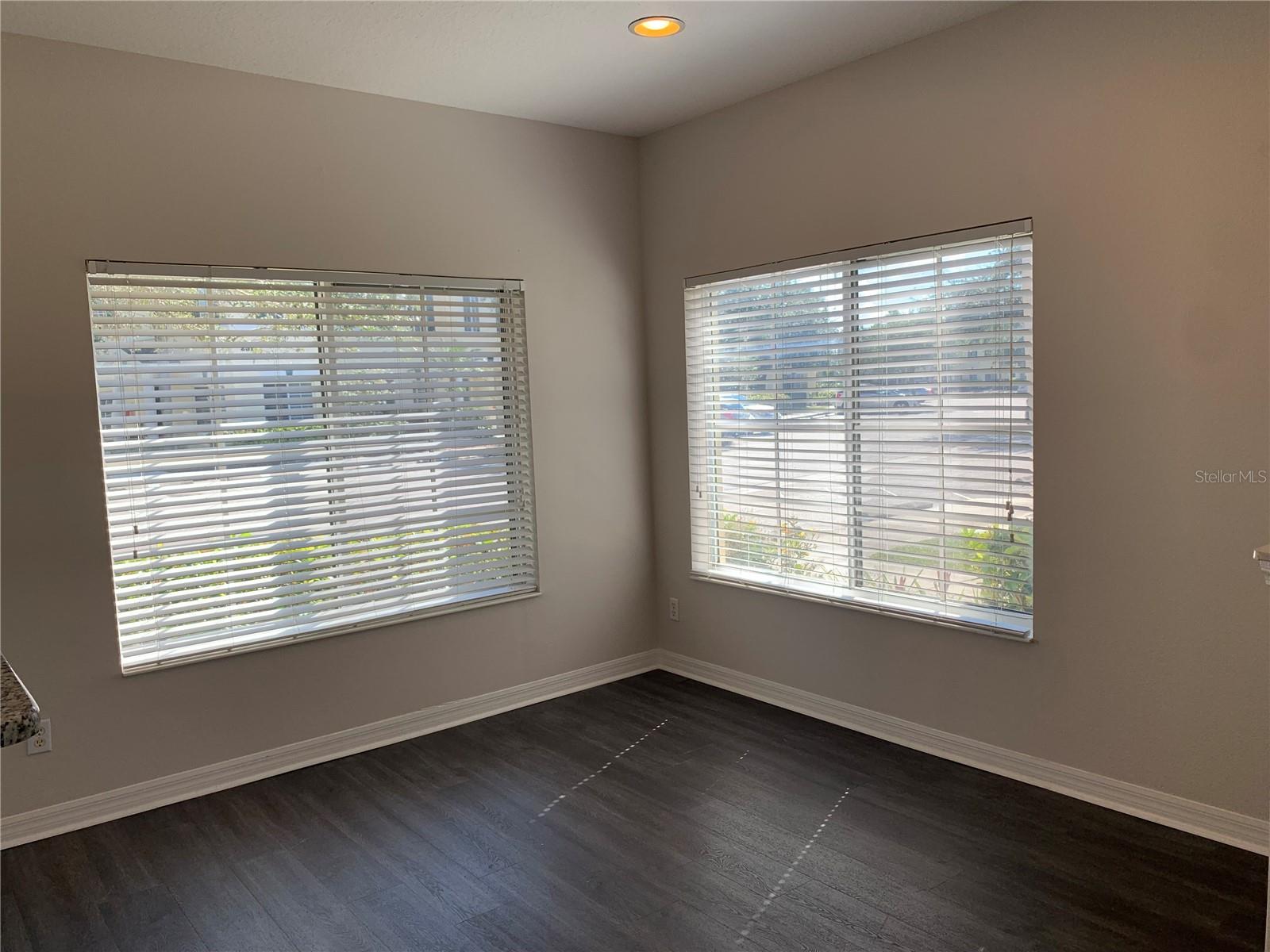 THE TWNHMS AT LIGHTHOUSE COVE III - Residential Lease