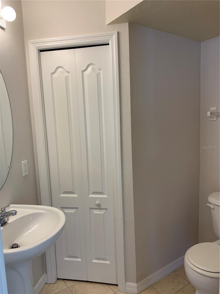 THE TWNHMS AT LIGHTHOUSE COVE III - Residential Lease