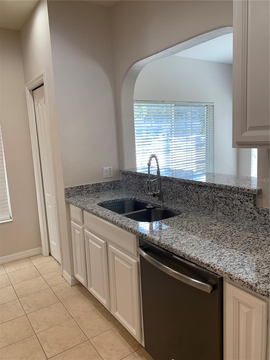 THE TWNHMS AT LIGHTHOUSE COVE III - Residential Lease