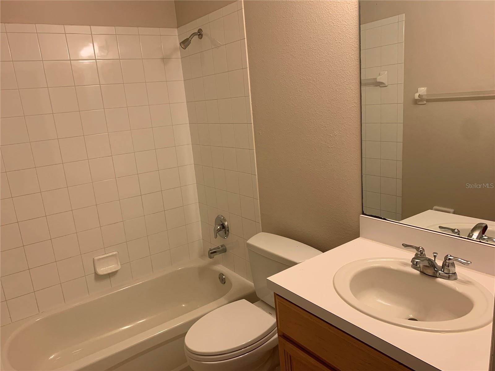 THE TWNHMS AT LIGHTHOUSE COVE III - Residential Lease