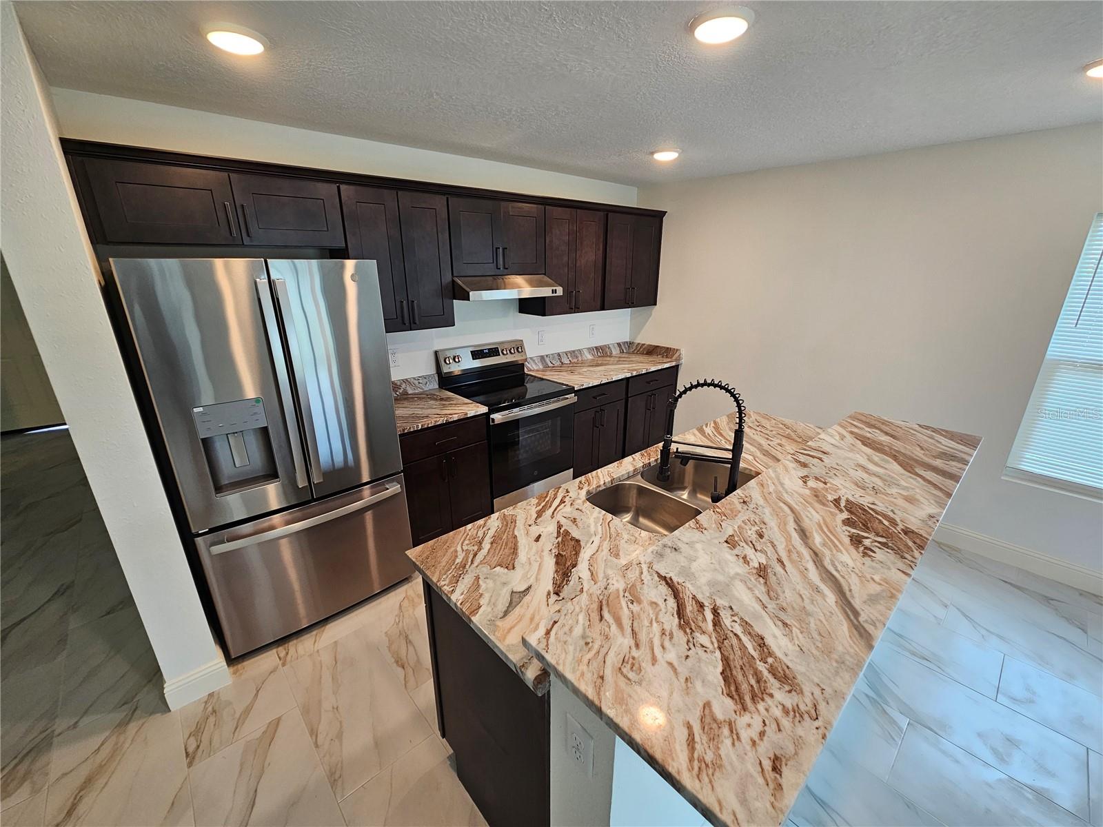 MOUNT DORA LANCASTER AT LOCH LEVEN PH 2B REP - Residential Lease