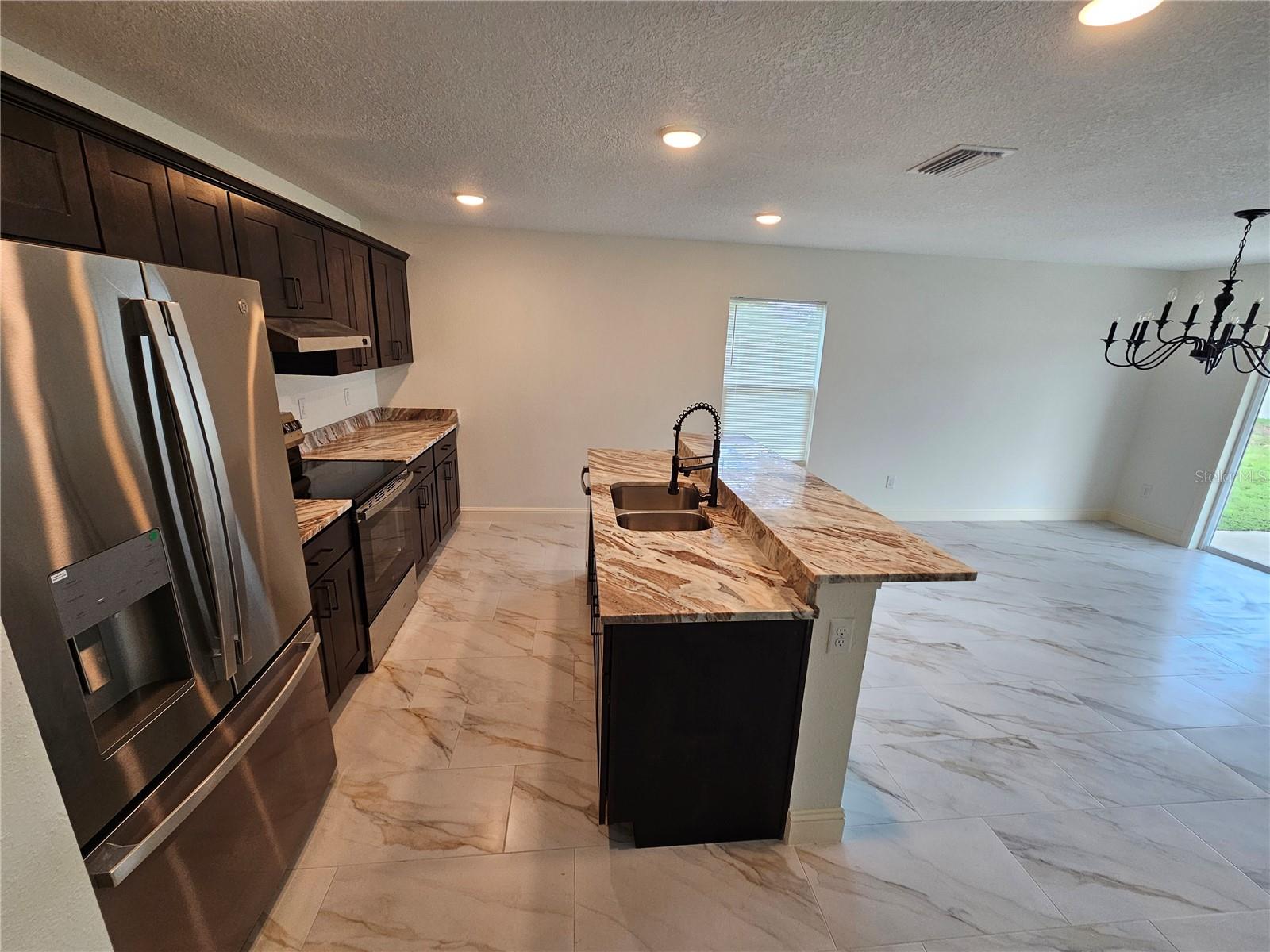 MOUNT DORA LANCASTER AT LOCH LEVEN PH 2B REP - Residential Lease