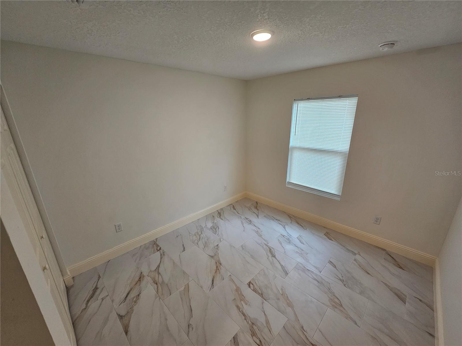 MOUNT DORA LANCASTER AT LOCH LEVEN PH 2B REP - Residential Lease
