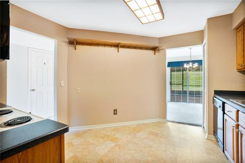 Condominium in ORLANDO FL 4813 COACHMANS DRIVE 11.jpg