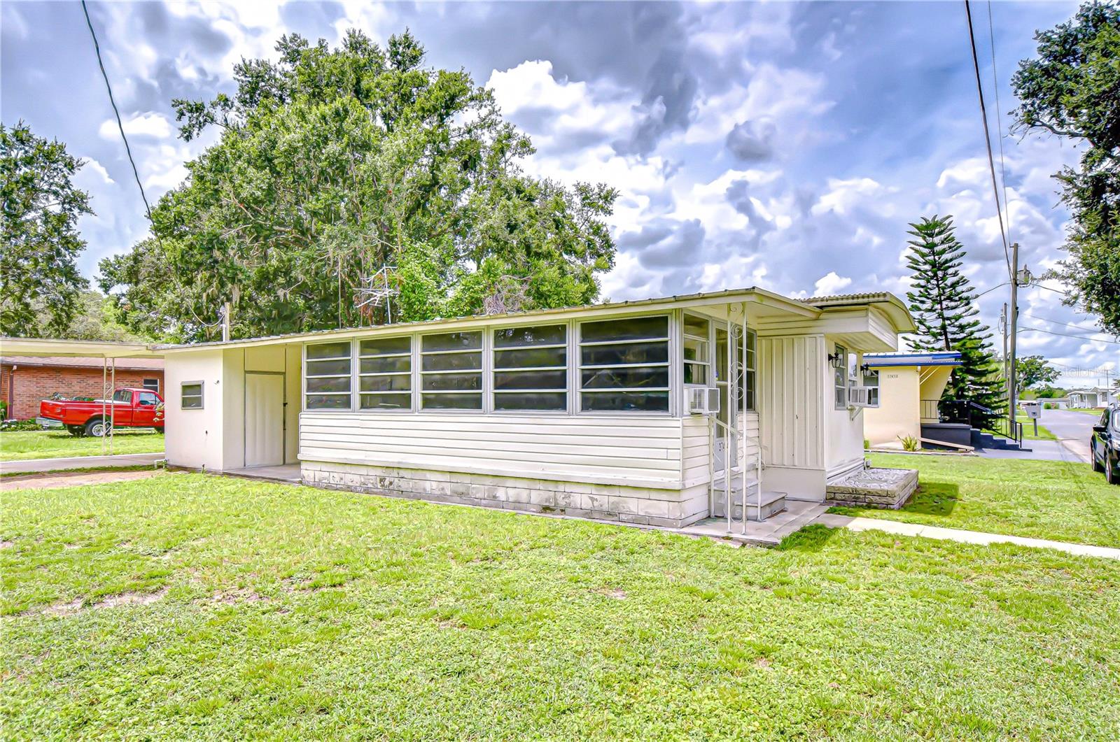 TROPICAL MOBILE PARK - Residential