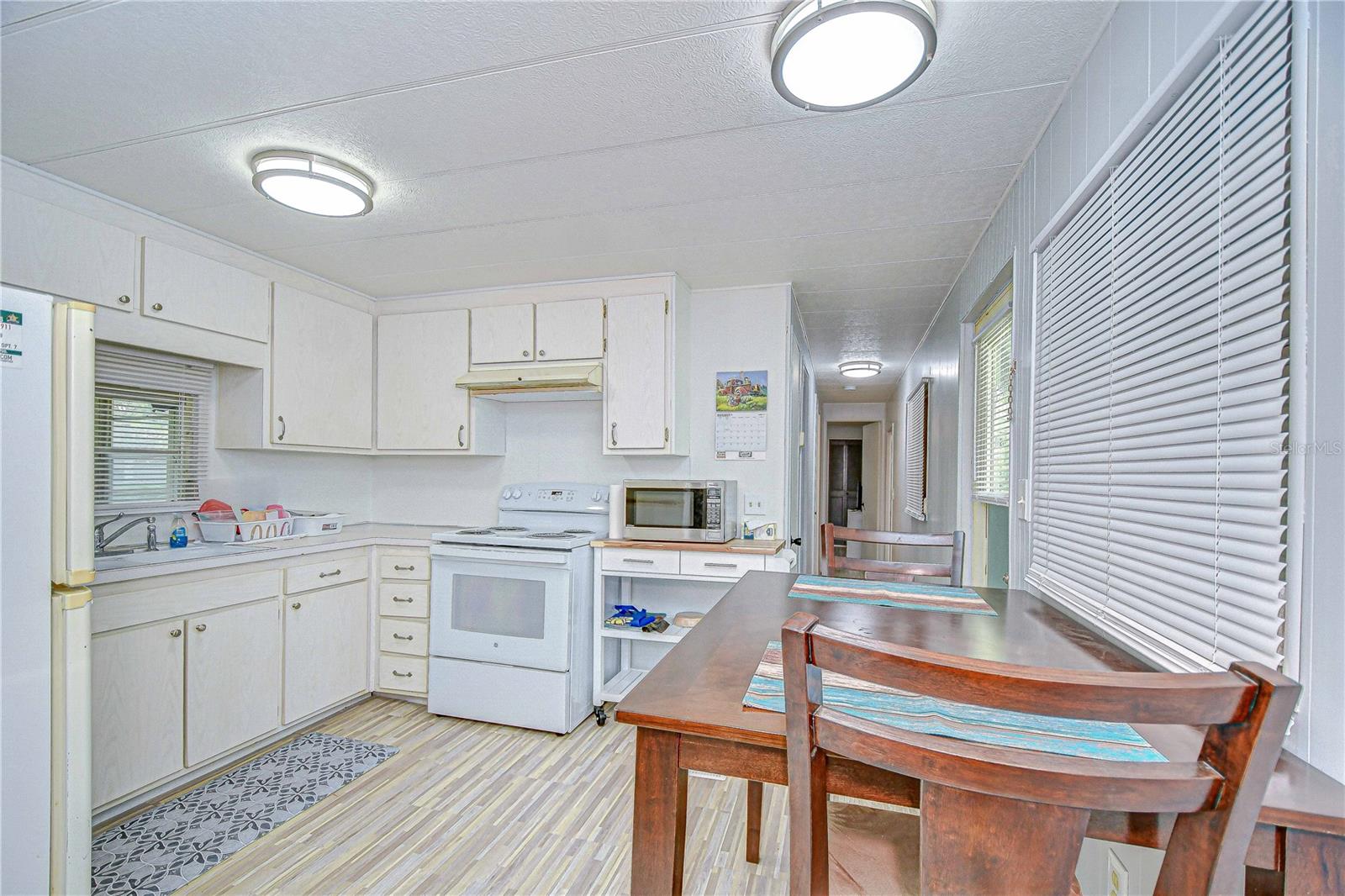 TROPICAL MOBILE PARK - Residential