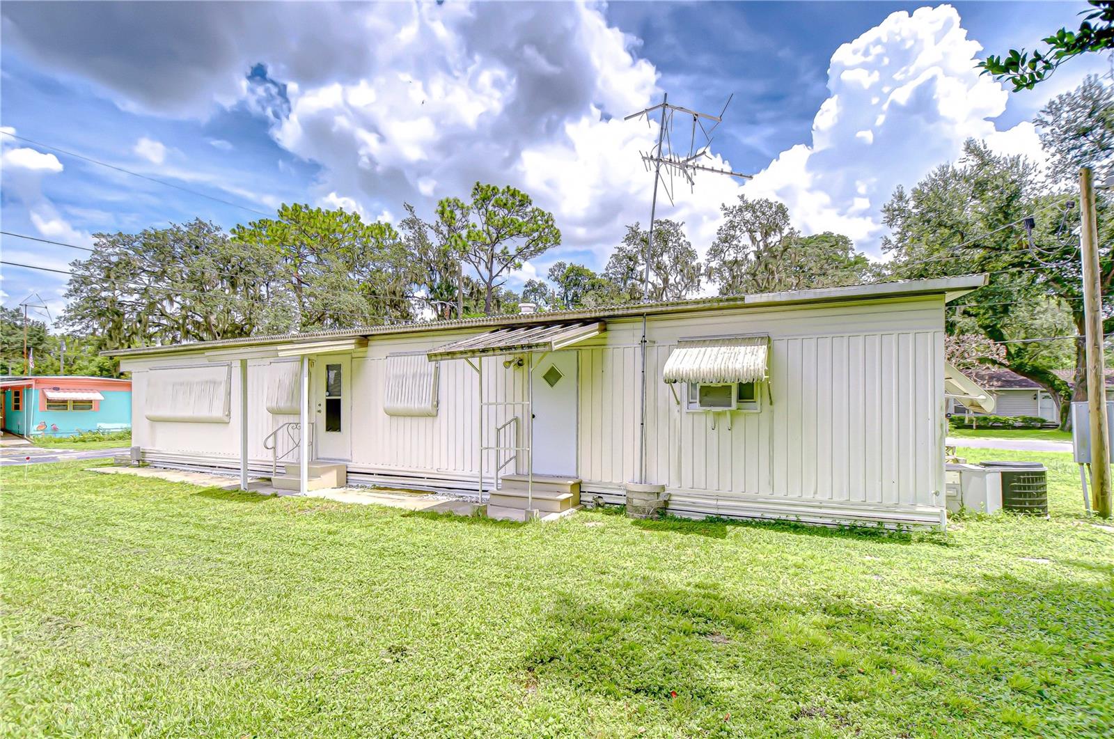 TROPICAL MOBILE PARK - Residential