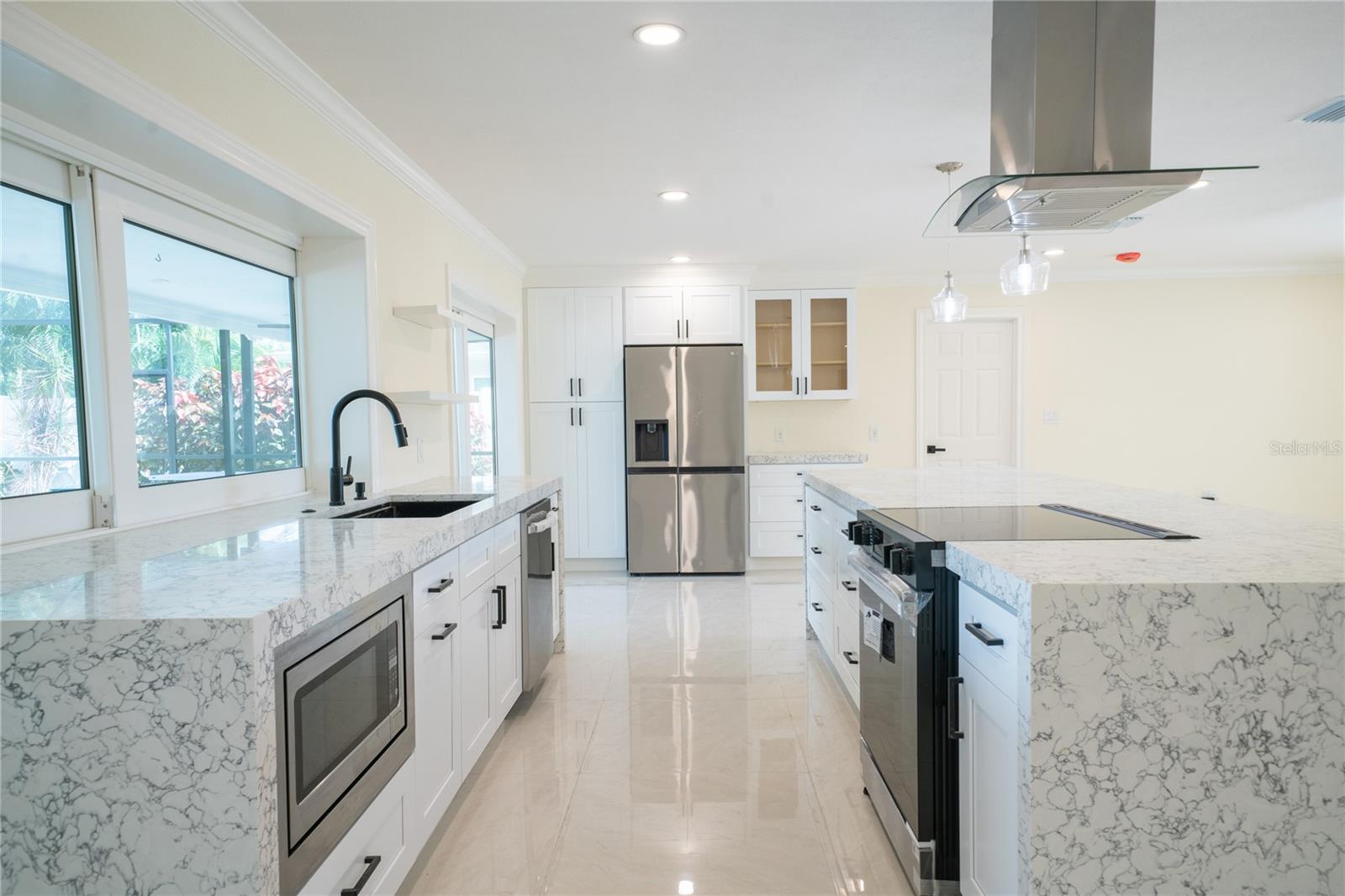 LAKE VENICE SHORES - Residential