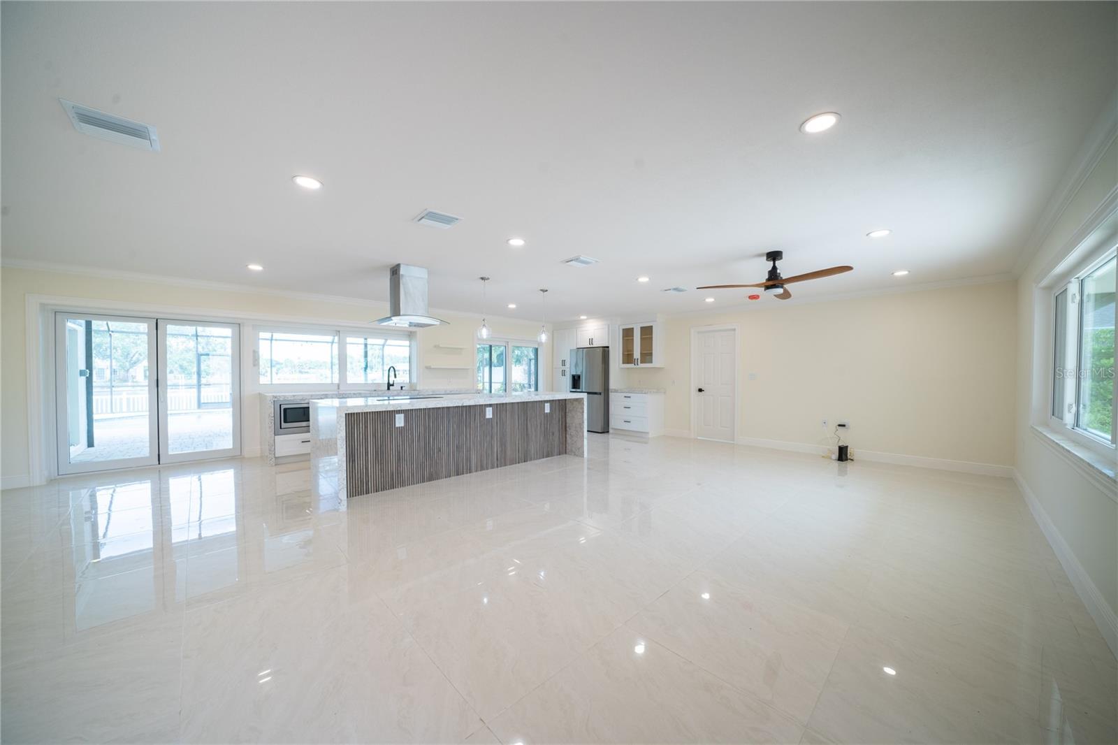 LAKE VENICE SHORES - Residential