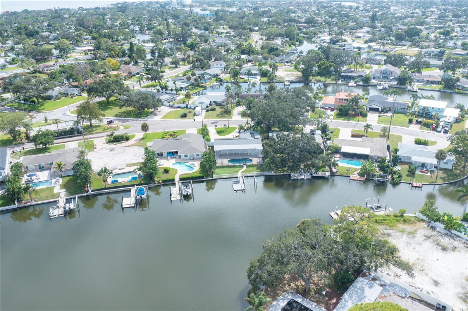LAKE VENICE SHORES - Residential
