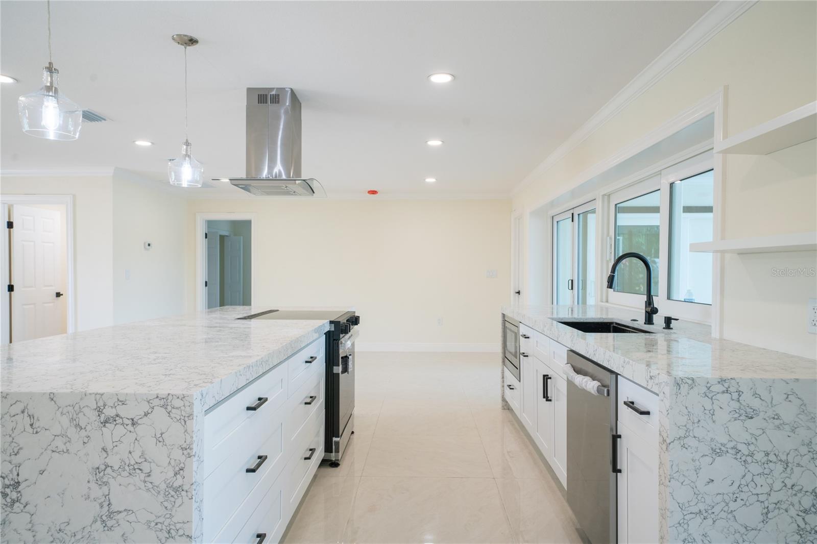 LAKE VENICE SHORES - Residential