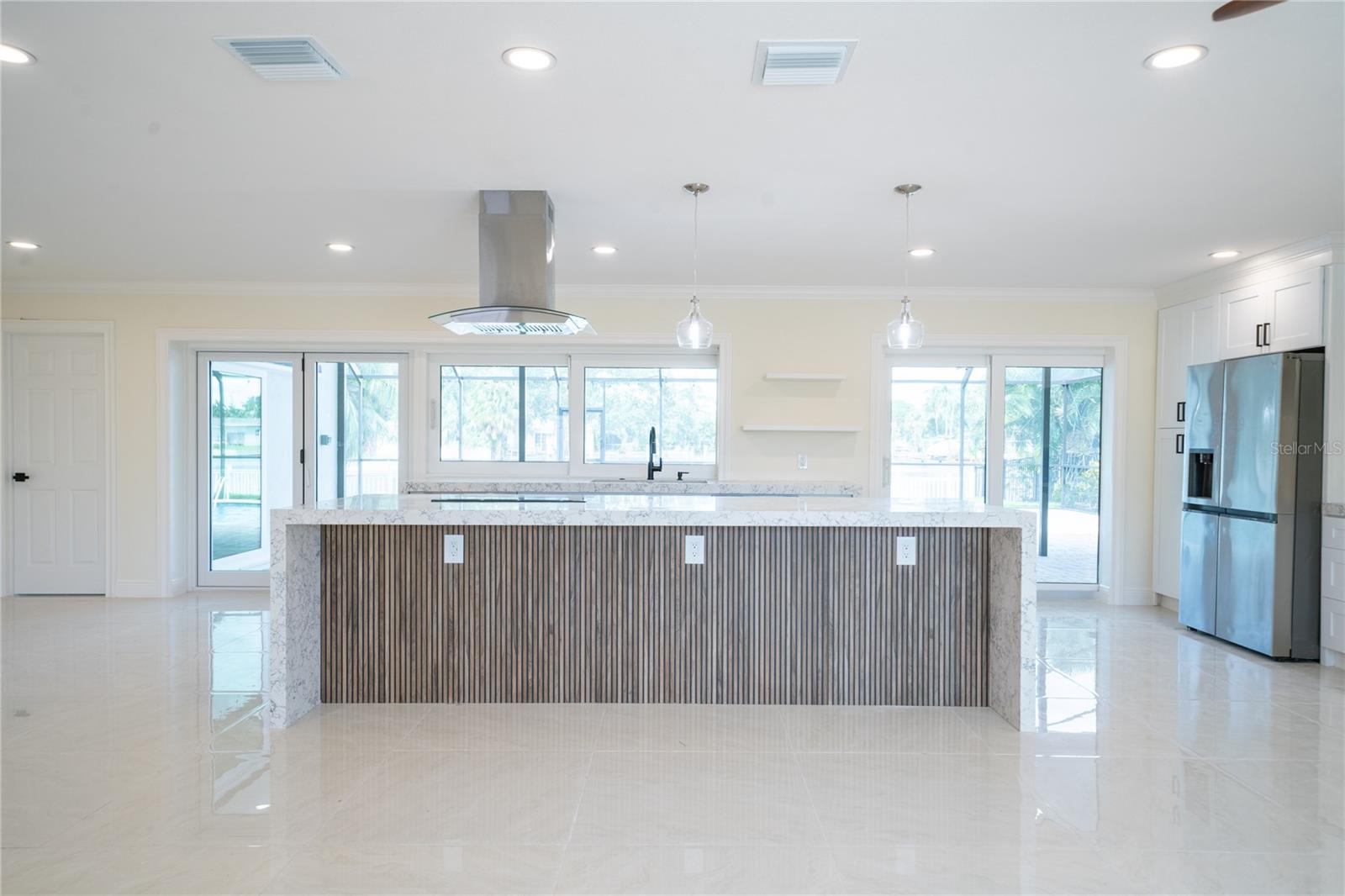LAKE VENICE SHORES - Residential