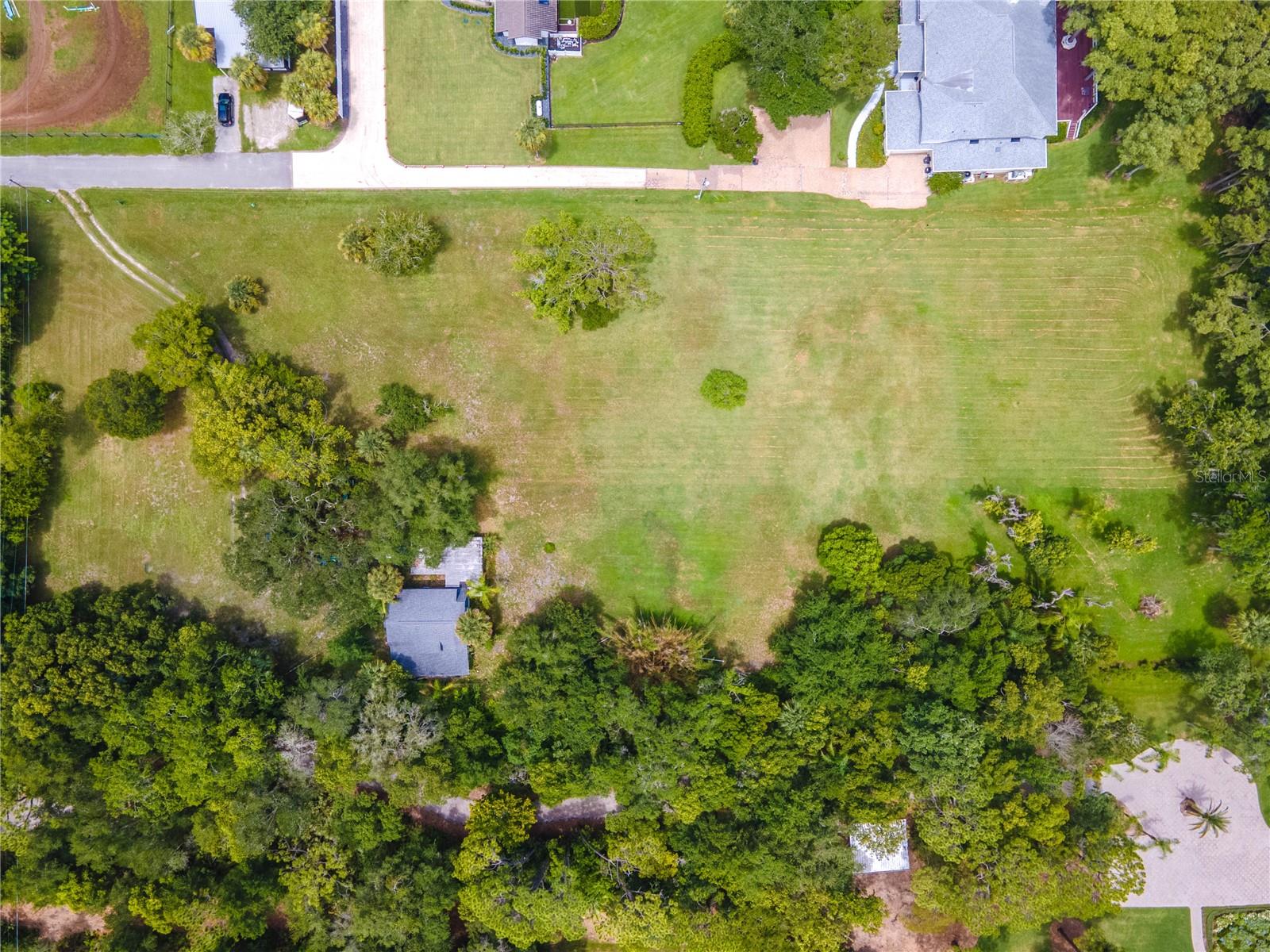 1133 BELLA LAGO COVE