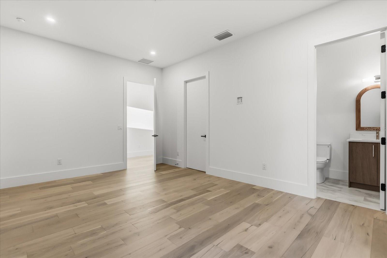 WINTER PARK VILLAGE - Residential