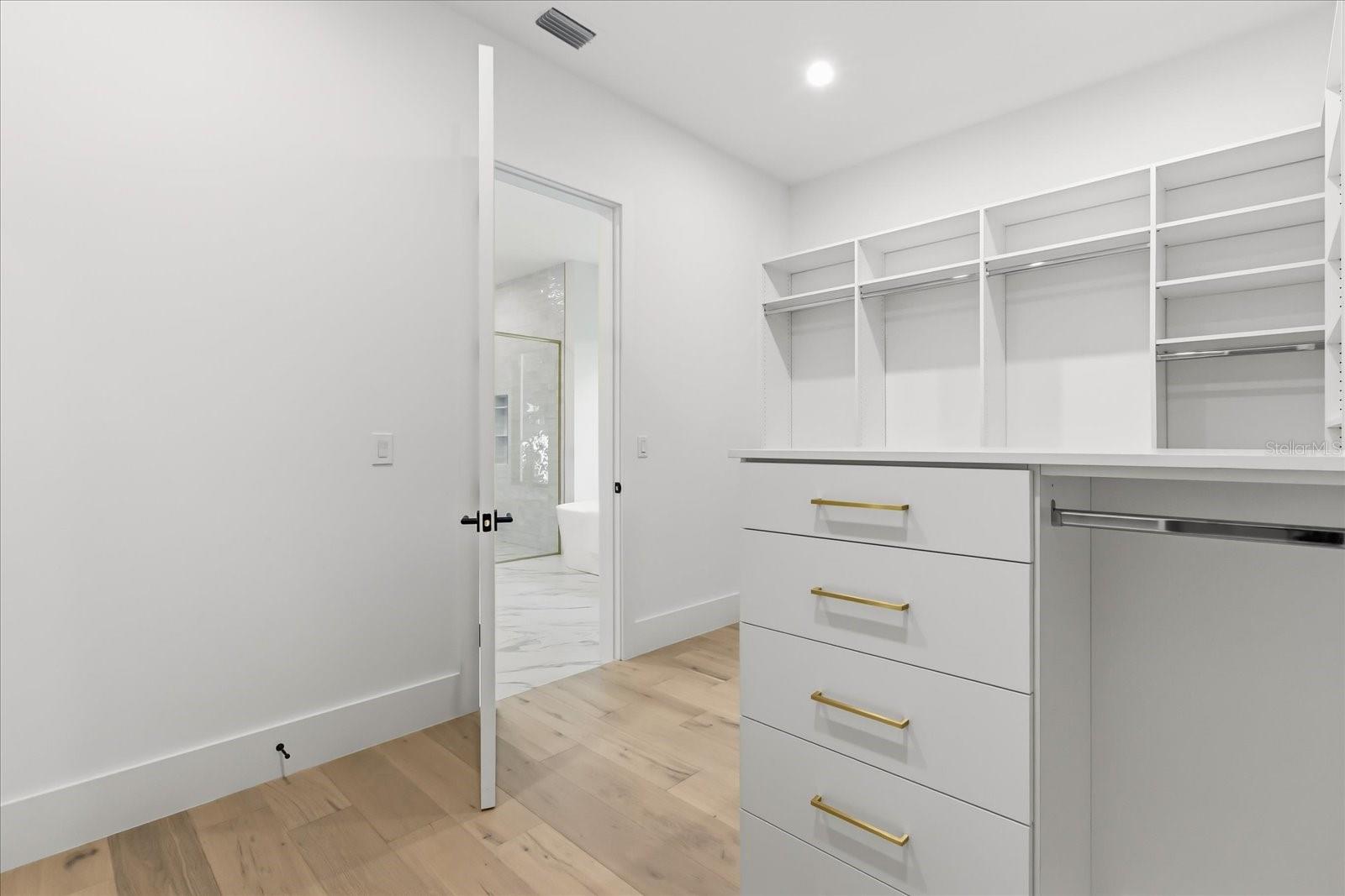 WINTER PARK VILLAGE - Residential