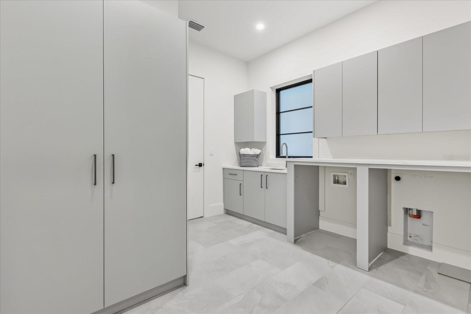 WINTER PARK VILLAGE - Residential