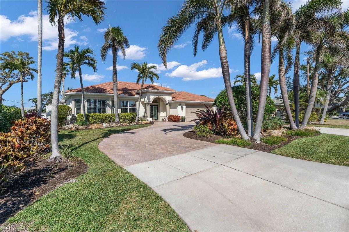 612 CADIZ ROAD