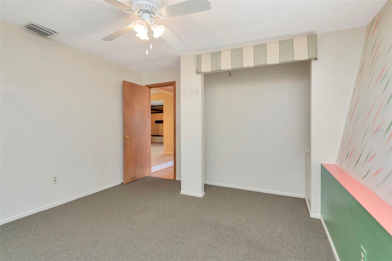 CRESTRIDGE 10TH ADD - Residential