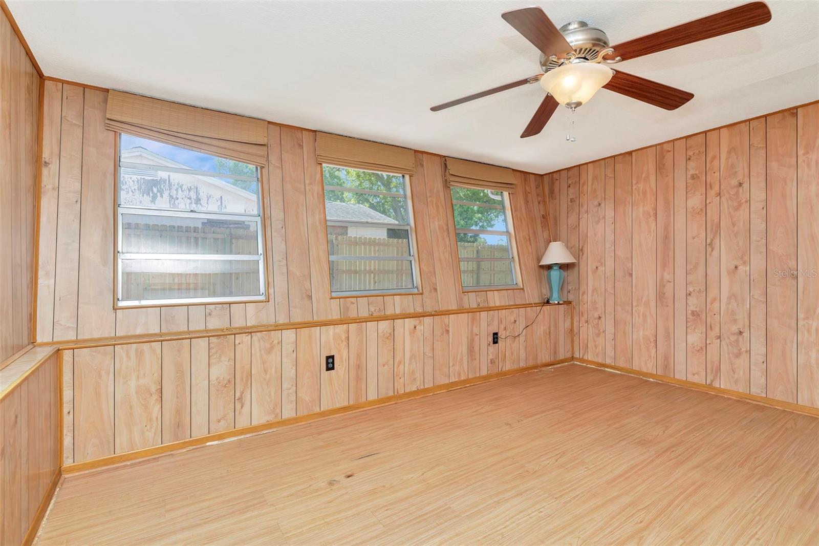 CRESTRIDGE 10TH ADD - Residential